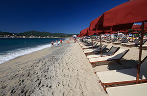 Bezienswaardigheden Elba: strand Marina di campo