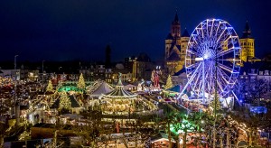 Magisch Maastricht: kerstshoppen & schaatsen tot je er bij neervalt