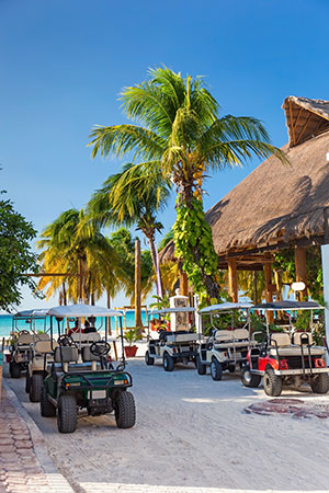 eilanden van Mexico: Isla de Mujeres, golfkarretjes