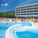 Mooiste stranden Kroatië: Zlatni Rat, Bluesun Hotel Elaphusa