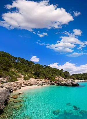 Mooiste stranden Menorca: Cala Mitjana