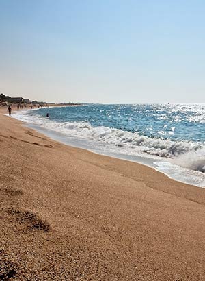 Doen Costa Barcelona, zonnen strand