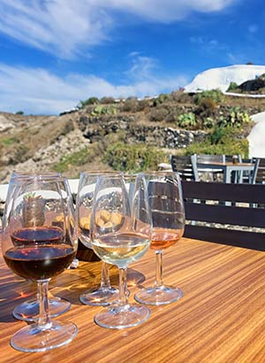 Wat te doen Mykonos: wijn proeven