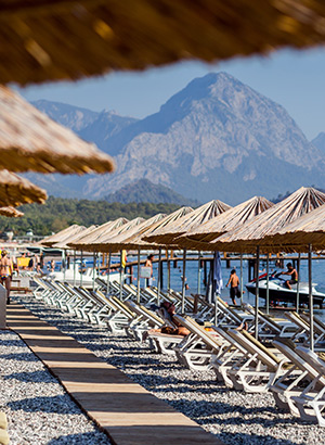 mondain-kemer-stranden