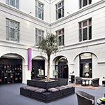Bezienswaardigheden Kopenhagen: Stroget, First Hotel Kong Frederik