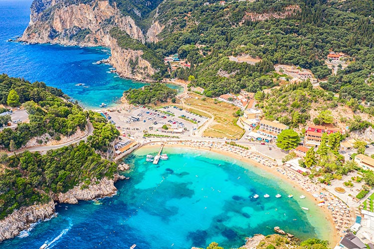 Mooiste stranden Corfu: Paleokastritsa Beach