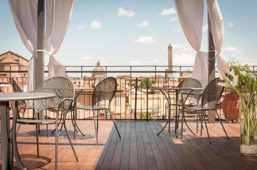 Bologna, Hotel Touring