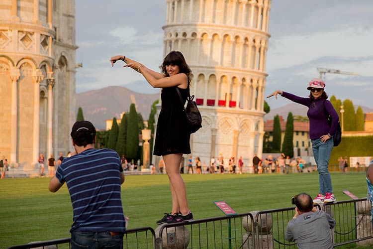 Toren van Pisa, Italië: scheef