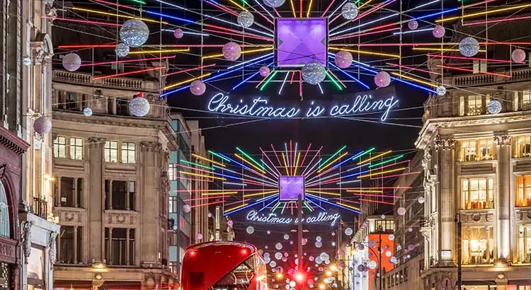 Kerstshoppen in winters Londen: Een magische ervaring