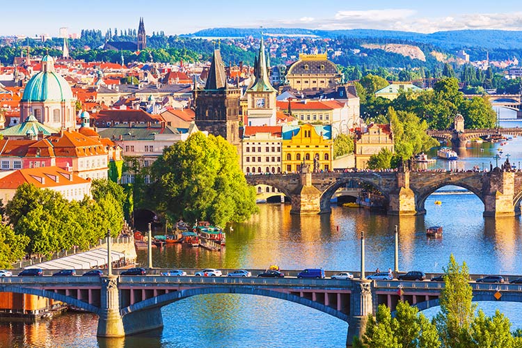 Steden op minder dan 2 uur vliegen: Praag