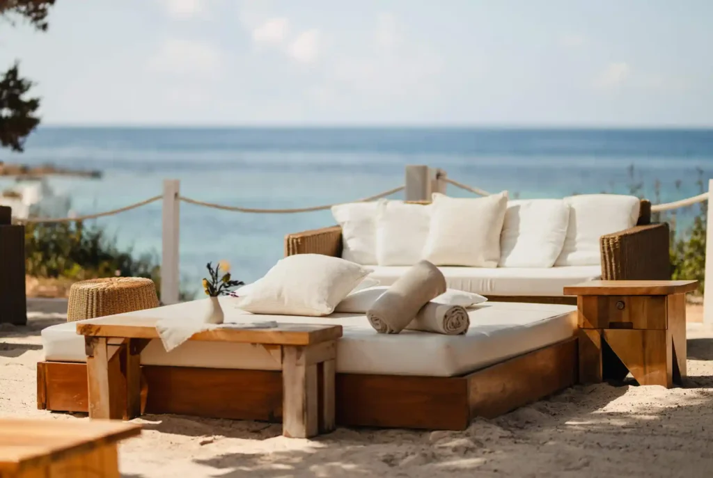 Beachclubs Ibiza, Nikki Beach