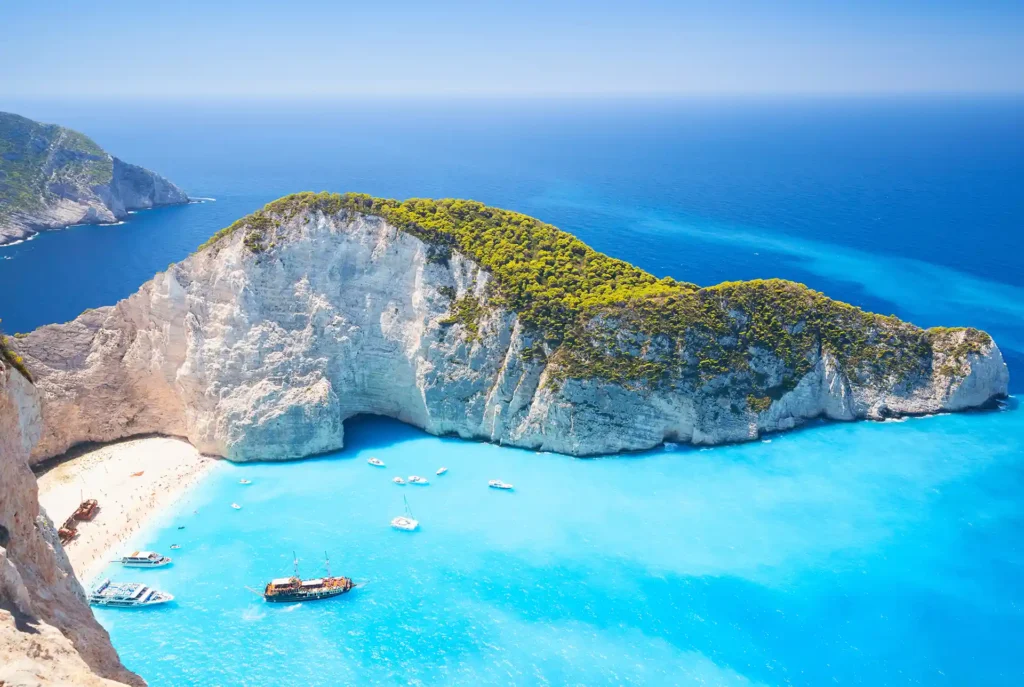 Redenen zonvakantie Zakynthos: Navagio Bay