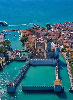 Mooiste kastelen Italië: Rocca Scaligera, Sirmione (Gardameer)