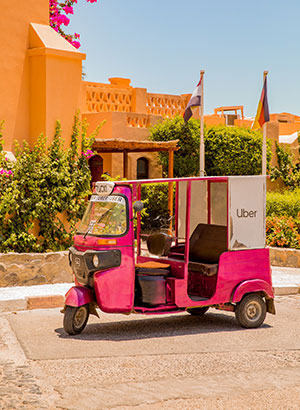 Doen in El Gouna, Egypte; tuk tuk