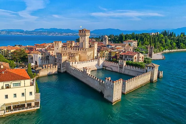 Sirmione, Gardameer