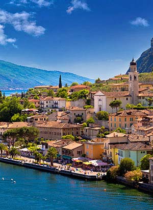 Badplaatsen Gardameer: Limone sul Garda