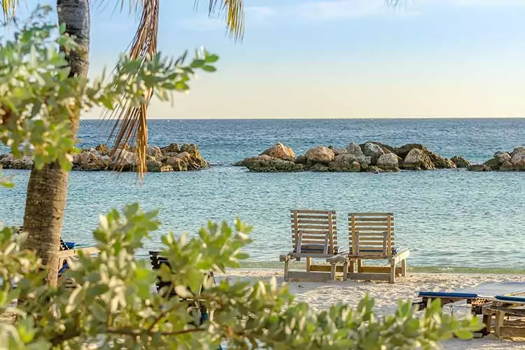 Mooiste stranden Curacao: Mambo Beach
