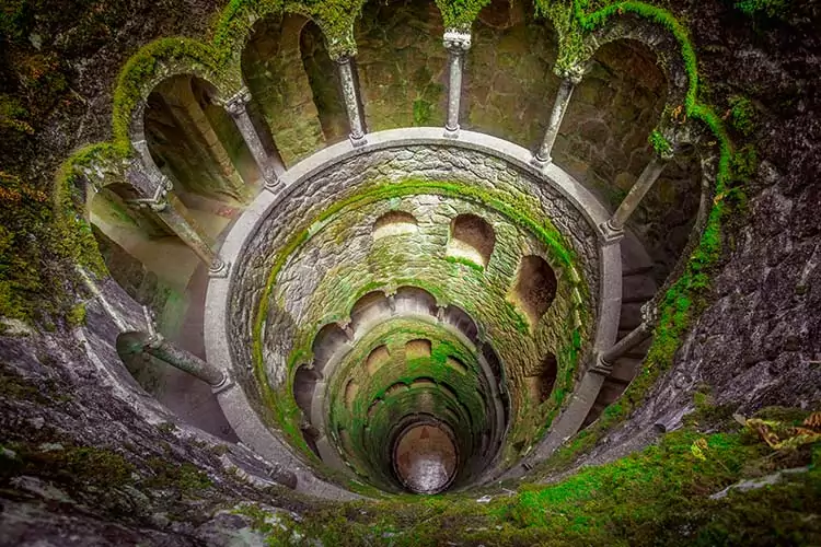 Sintra Portugal: Intiation well Quinta da Regaleira