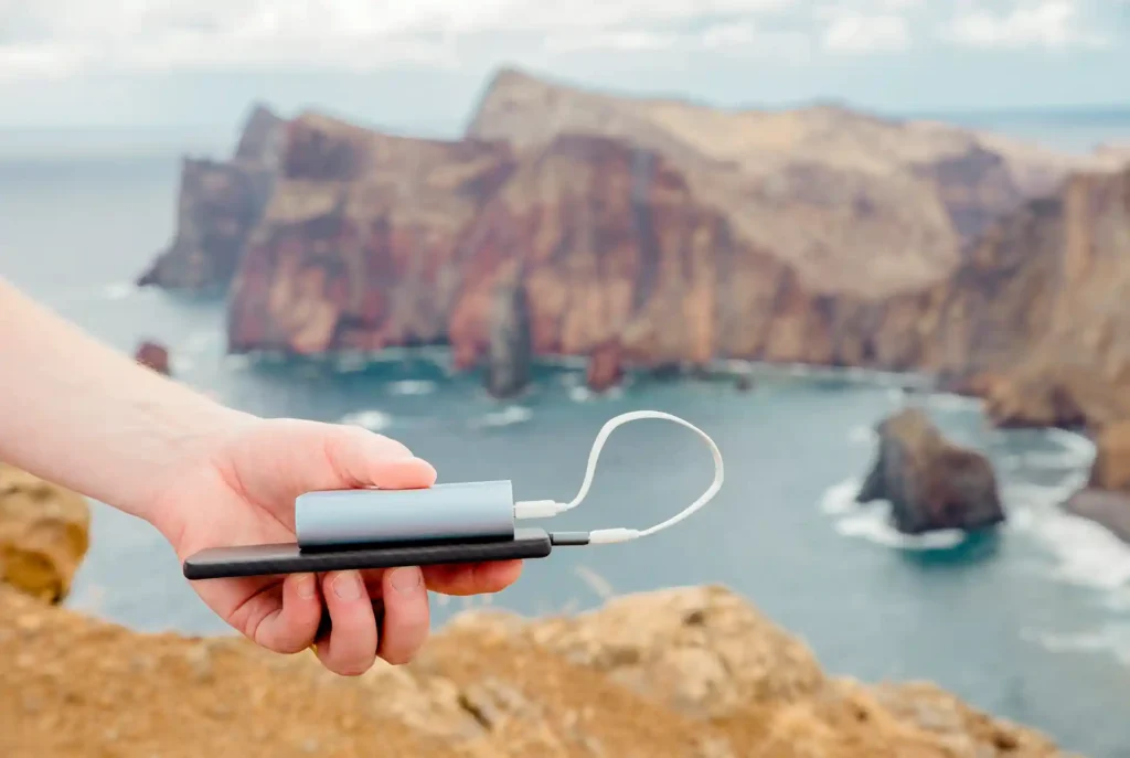 Tips lange vluchten: handige producten zoals een powerbank