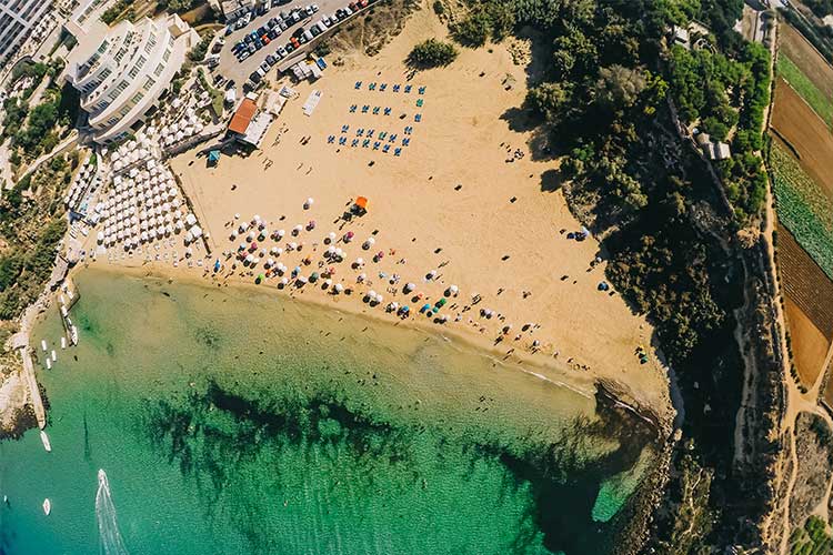 mooiste-stranden-malta-mellieha-bay