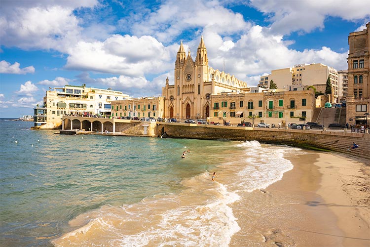 mooiste-stranden-malta-st-julians