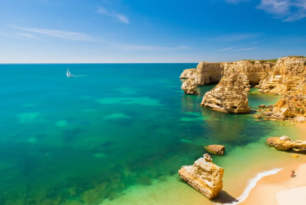 Mooiste stranden Portugal: Praia da Marinha