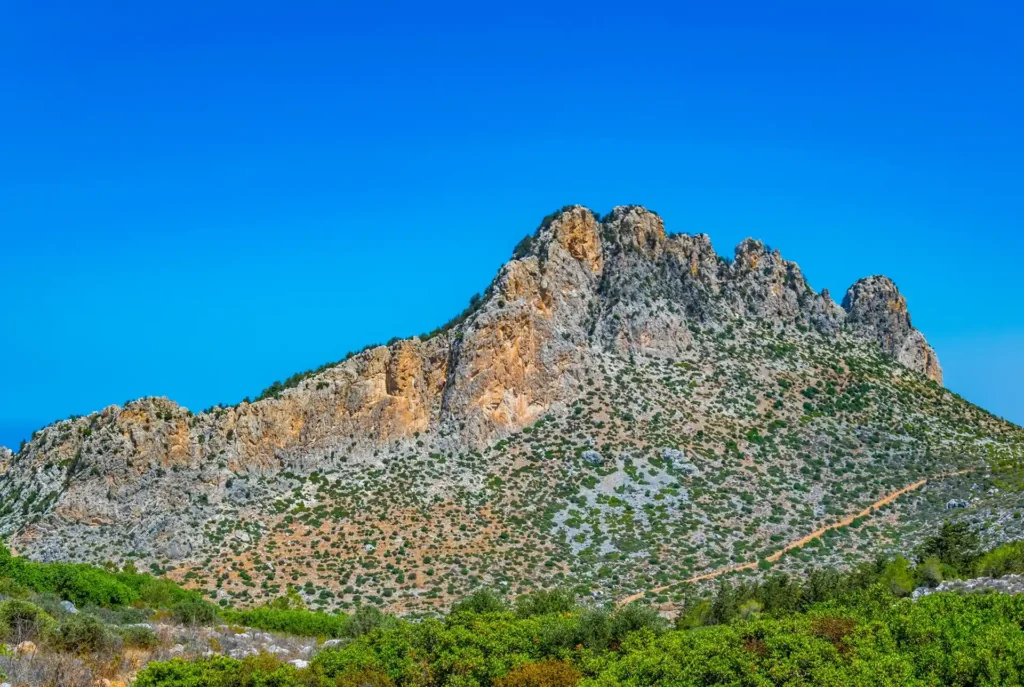 Noord-Cyprus, Vijf vingers gebergte