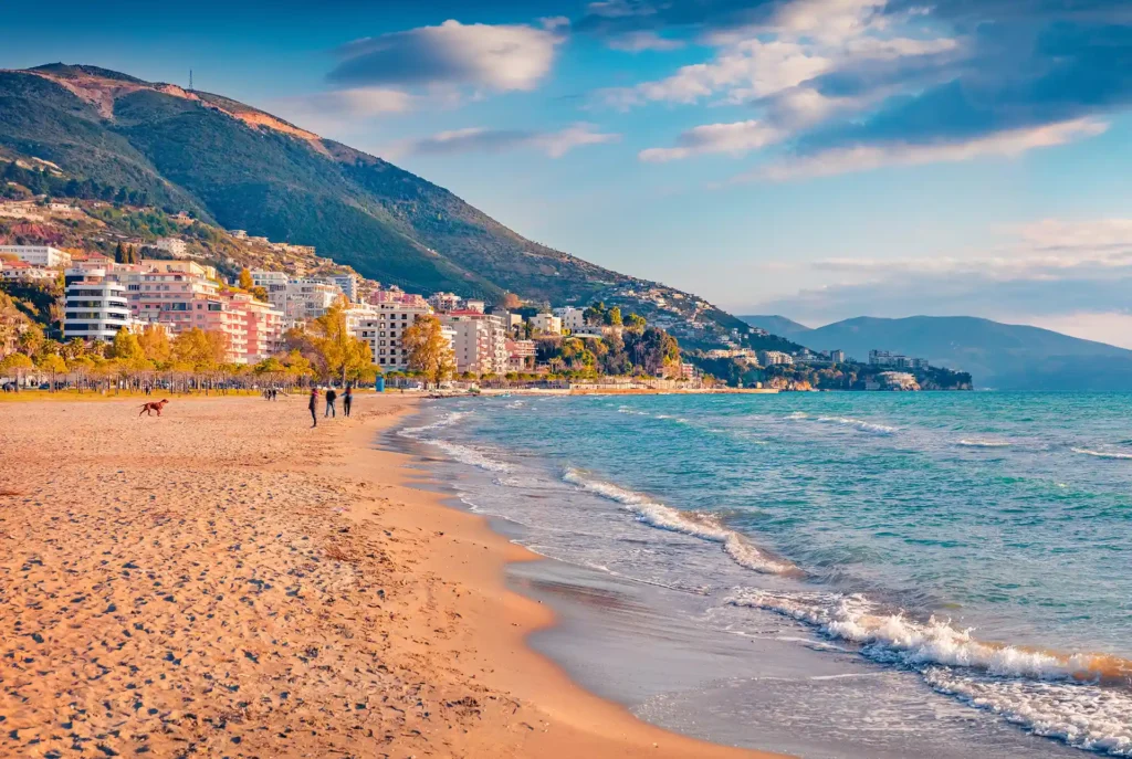 Vakantie Albanië tips: Vlorë
