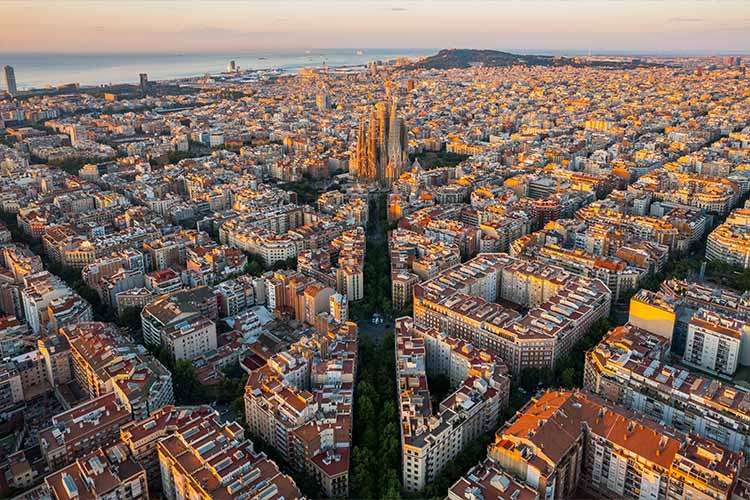 Wat te doen in Barcelona: Sagrada Família in Eixample