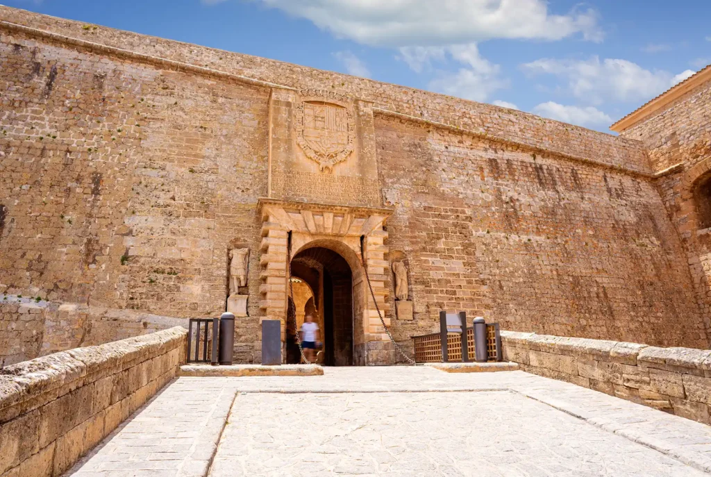 Dalt Vila Ibiza, stadsmuren