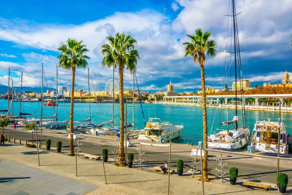 Vakantiebestemmingen april zon: Málaga