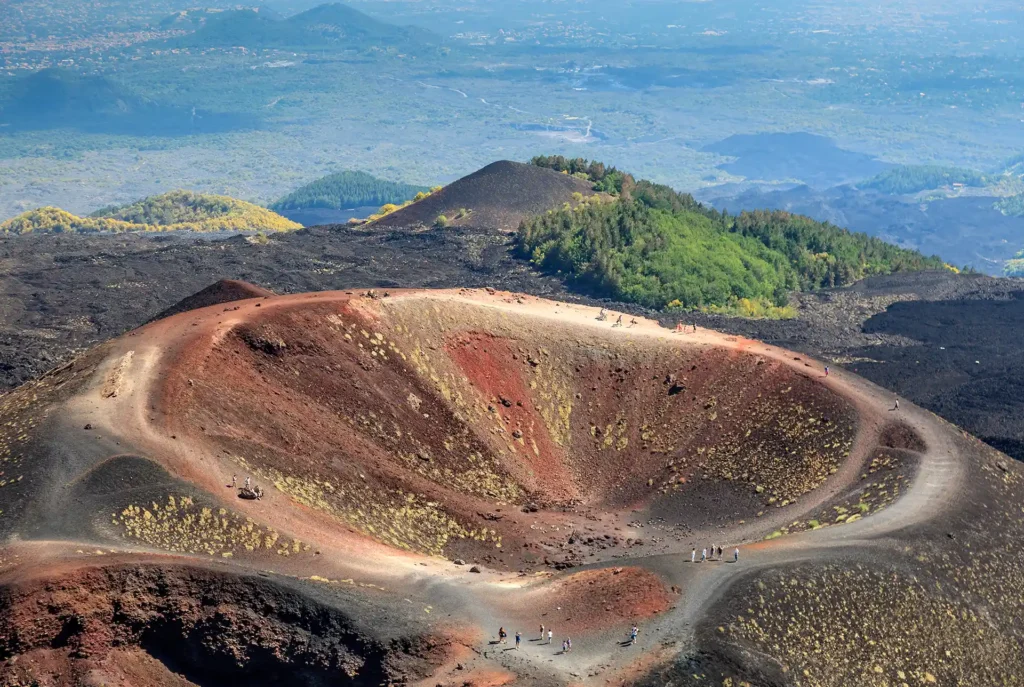 Vulkaan Etna op Sicilië bezoeken: Krater