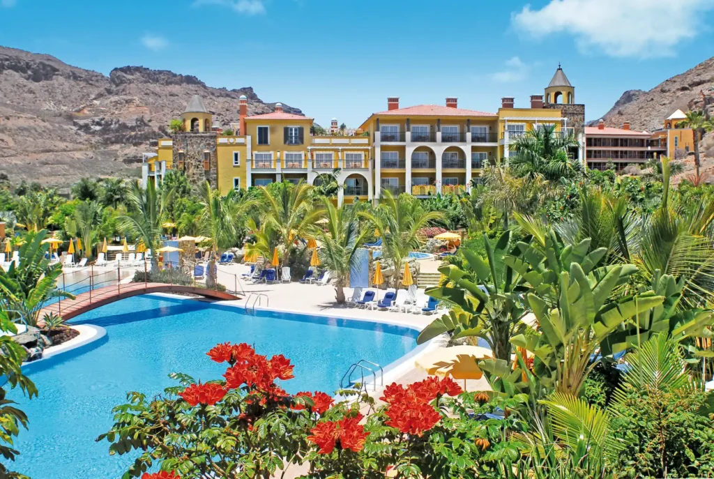 Puerto de Mogan Cordial Mogan Playa