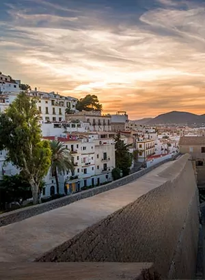 Leukste badplaatsen Ibiza om te verblijven: Ibiza-Stad
