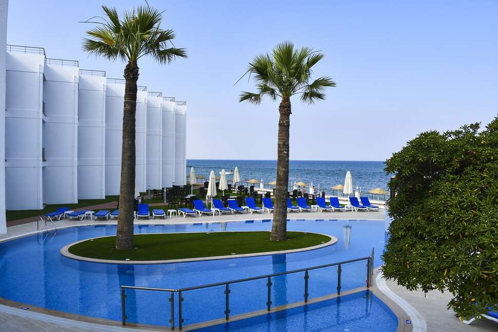 Mimoza Beach Hotel