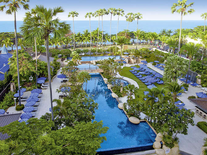 Jomtien Palm Beach Hotel & Resort Pattaya