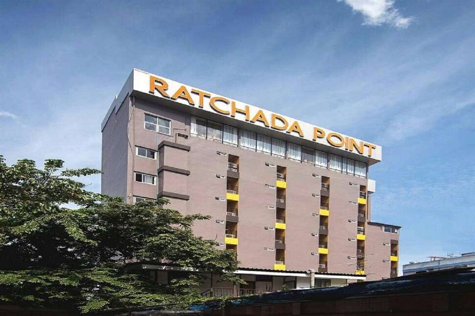 Ratchada Point Hotel