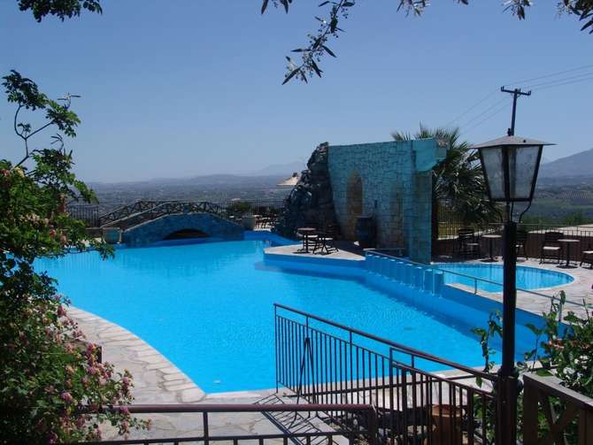 Hotel Arolithos Village Arolithos