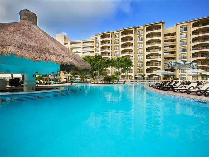 The Royal Islander All Suites Resort Cancún