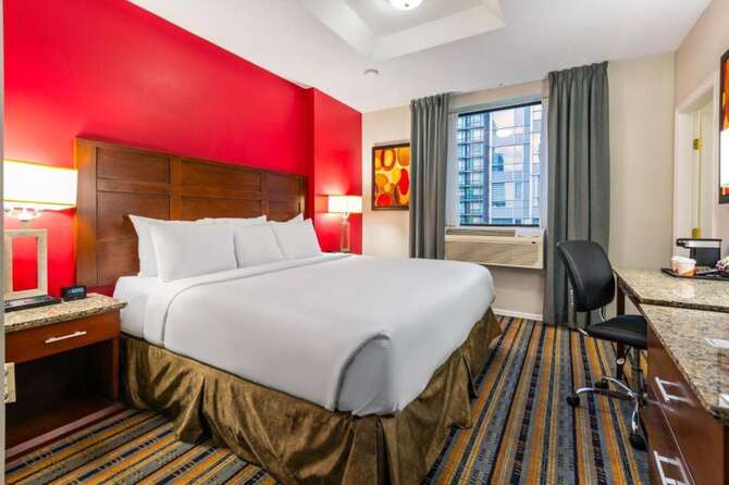 Ramada By Wyndham Vancouver Downtown Vancouver
