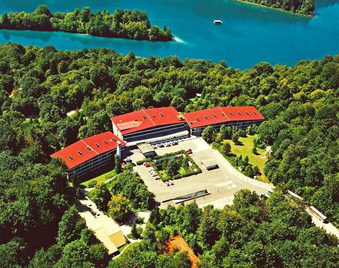 Hotel Jezero Jezerce